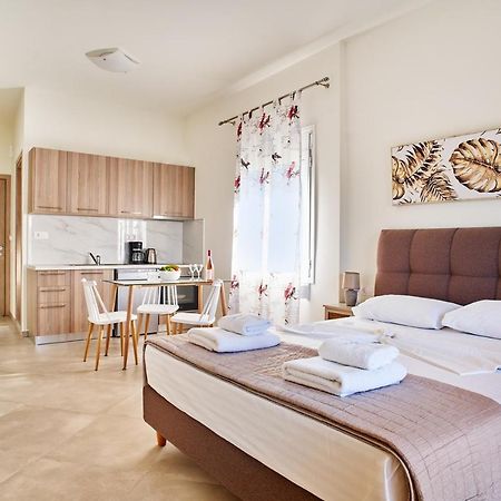 Adele Apartment Kíssamos Екстериор снимка