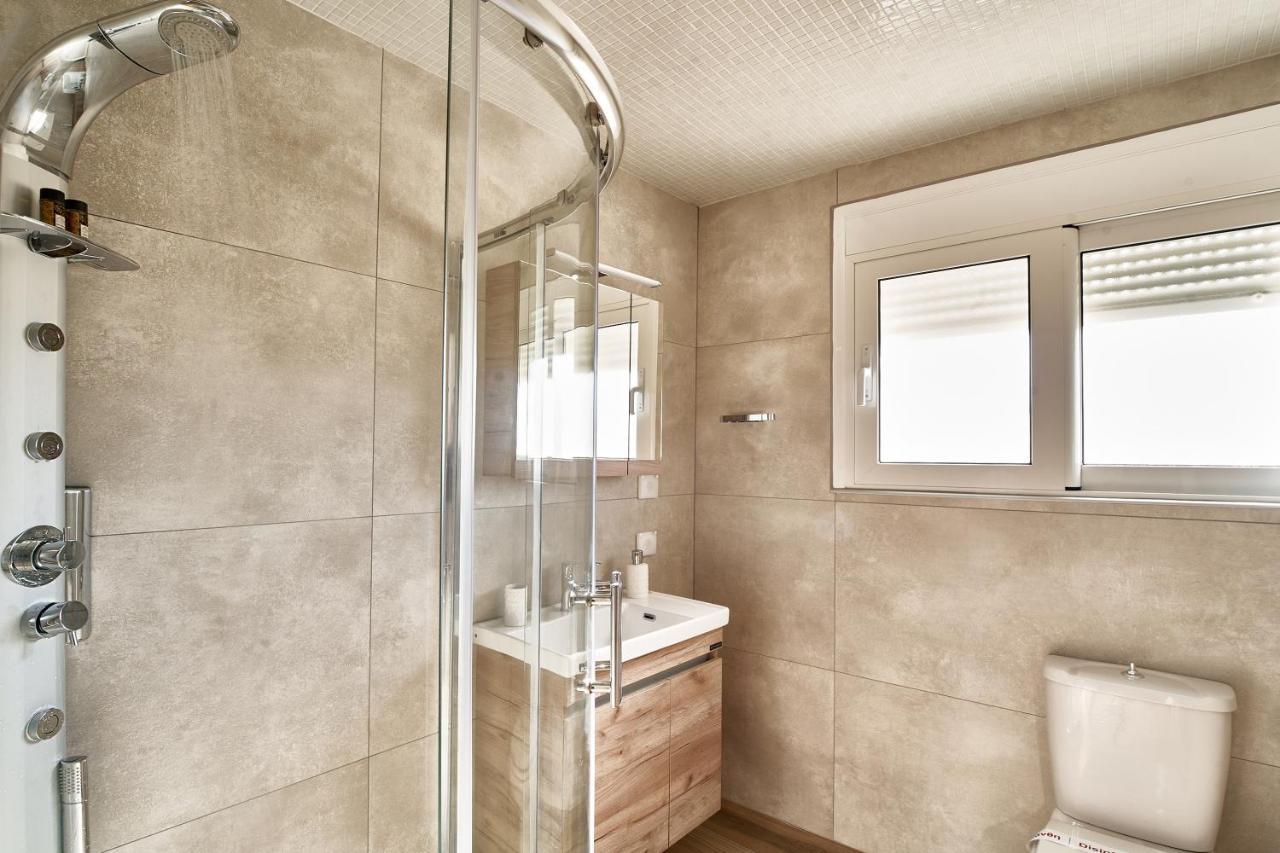 Adele Apartment Kíssamos Екстериор снимка