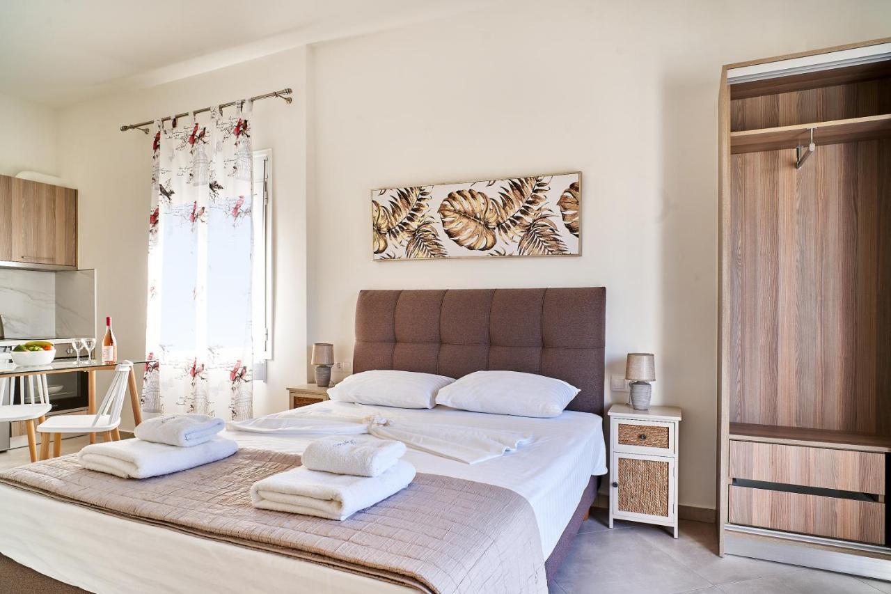 Adele Apartment Kíssamos Екстериор снимка